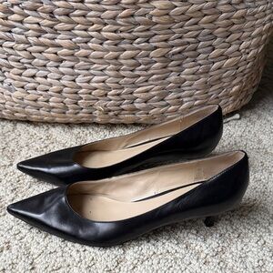 Nine West Black Pointed-Toe Low Kitten Heel Pumps